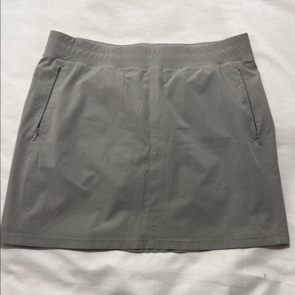 Kuhl Khaki Water Resistant Women's Hiking Skirt
